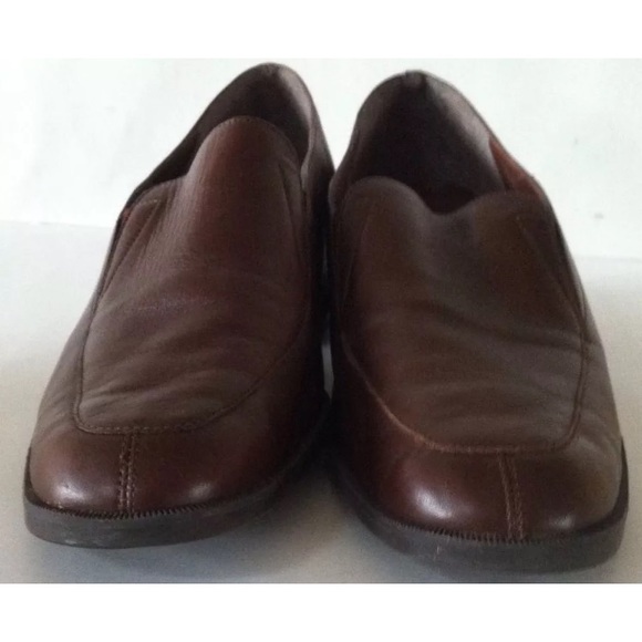 naturalizer brown flats